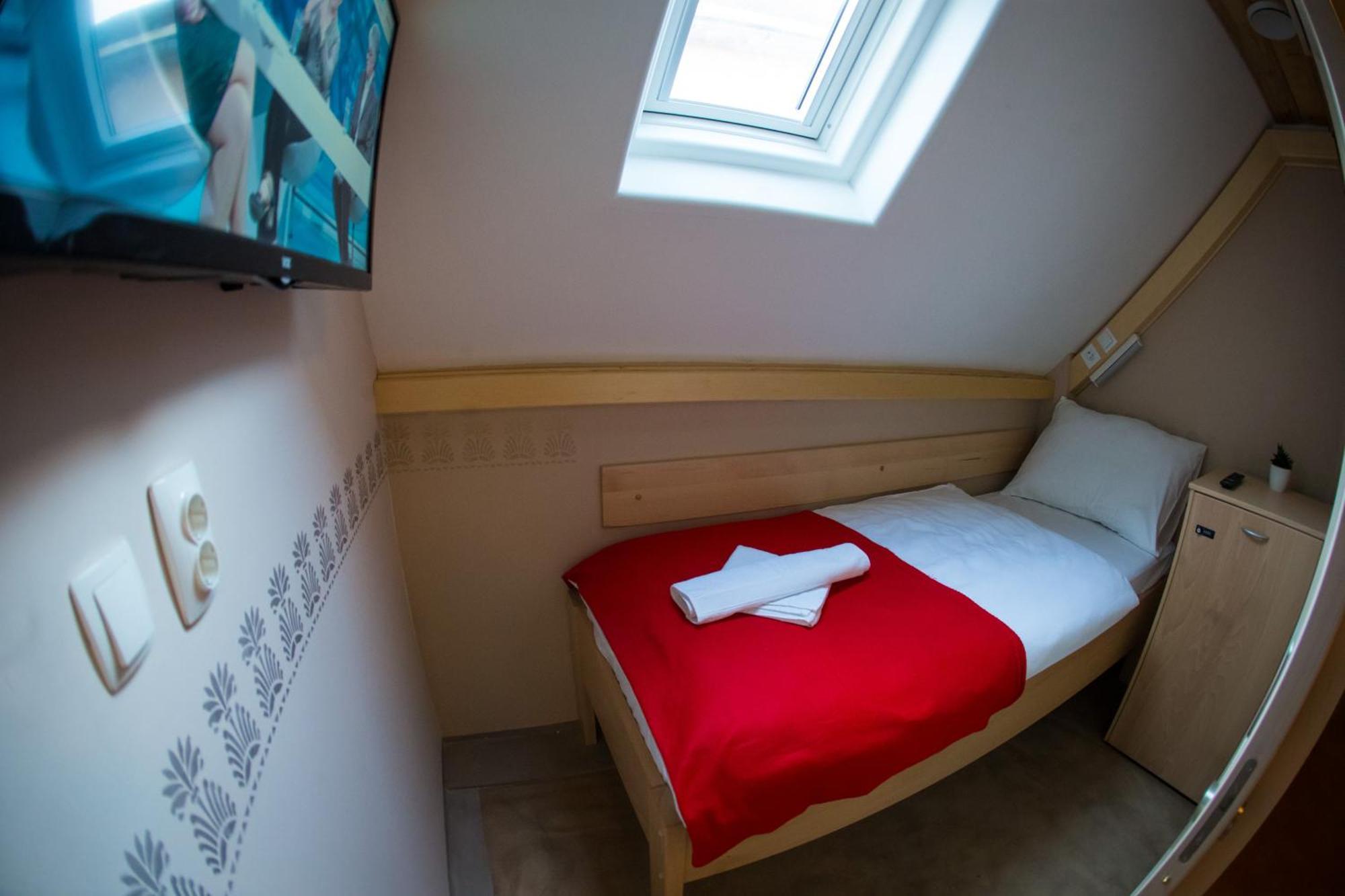 Gluten Free Bed & Breakfast Dezela Okusov ลูบลิยานา ภายนอก รูปภาพ