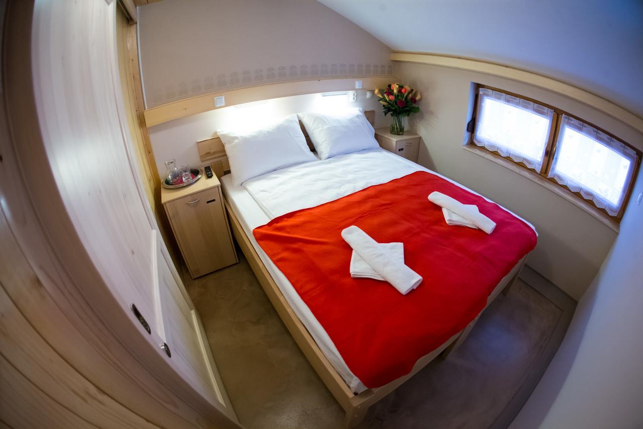 Gluten Free Bed & Breakfast Dezela Okusov ลูบลิยานา ภายนอก รูปภาพ