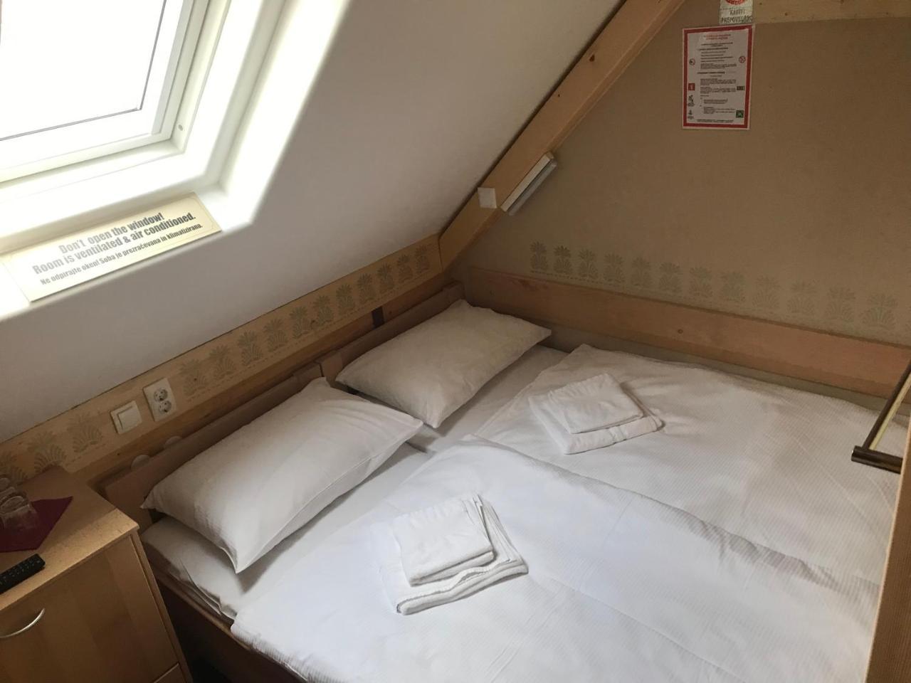 Gluten Free Bed & Breakfast Dezela Okusov ลูบลิยานา ภายนอก รูปภาพ